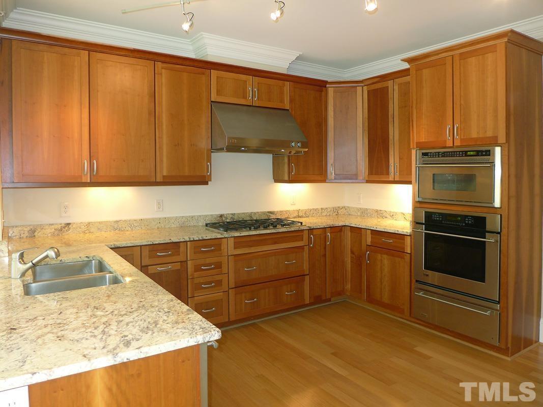 413 West Barbee Chapel Road Chapel Hill, NC 27517 - Photo 10 of 22 Photo #9