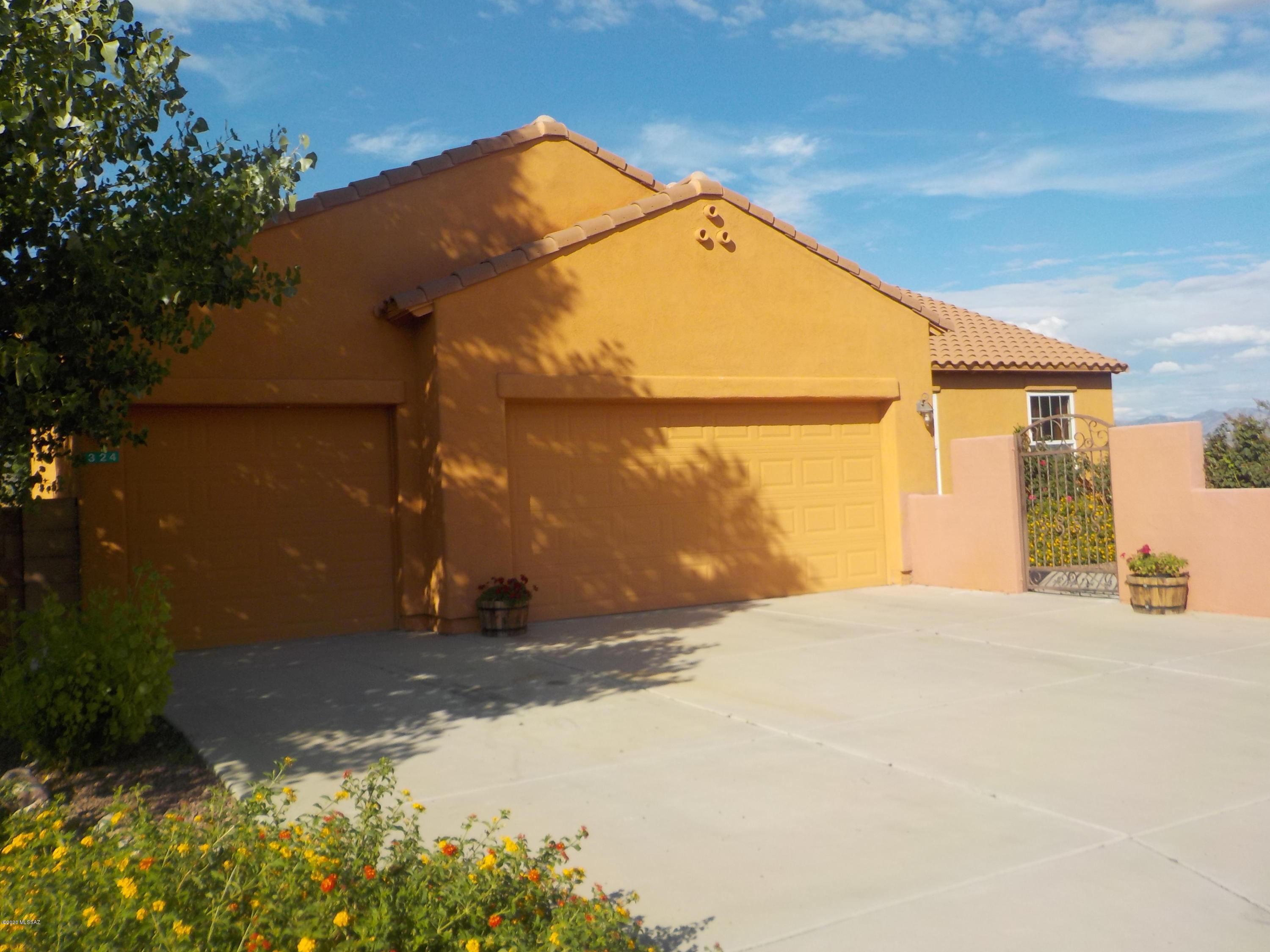 324 Ave Ibiza Rio Rico, AZ 85648 - Photo 4 of 20