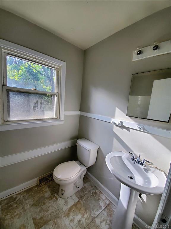 5300 Cinderella Road Charlotte, NC 28213 - Photo 17 of 23 Gallery Image 17