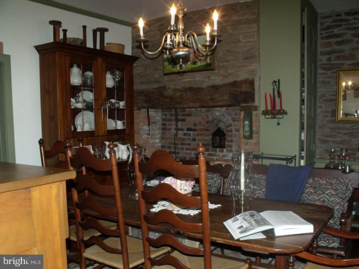 3042 Bedminster Road Perkasie, PA 18944 - Photo 4 of 14 Dining Room