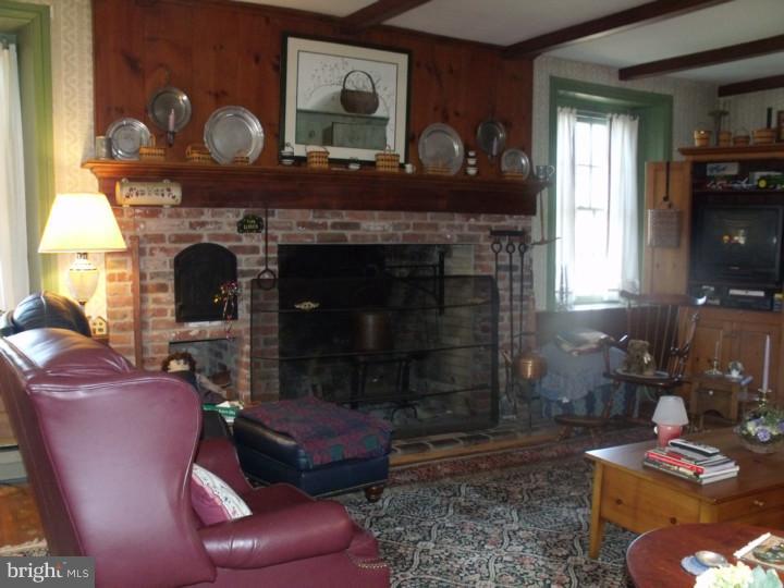3042 Bedminster Road Perkasie, PA 18944 - Photo 9 of 14 Fireplace