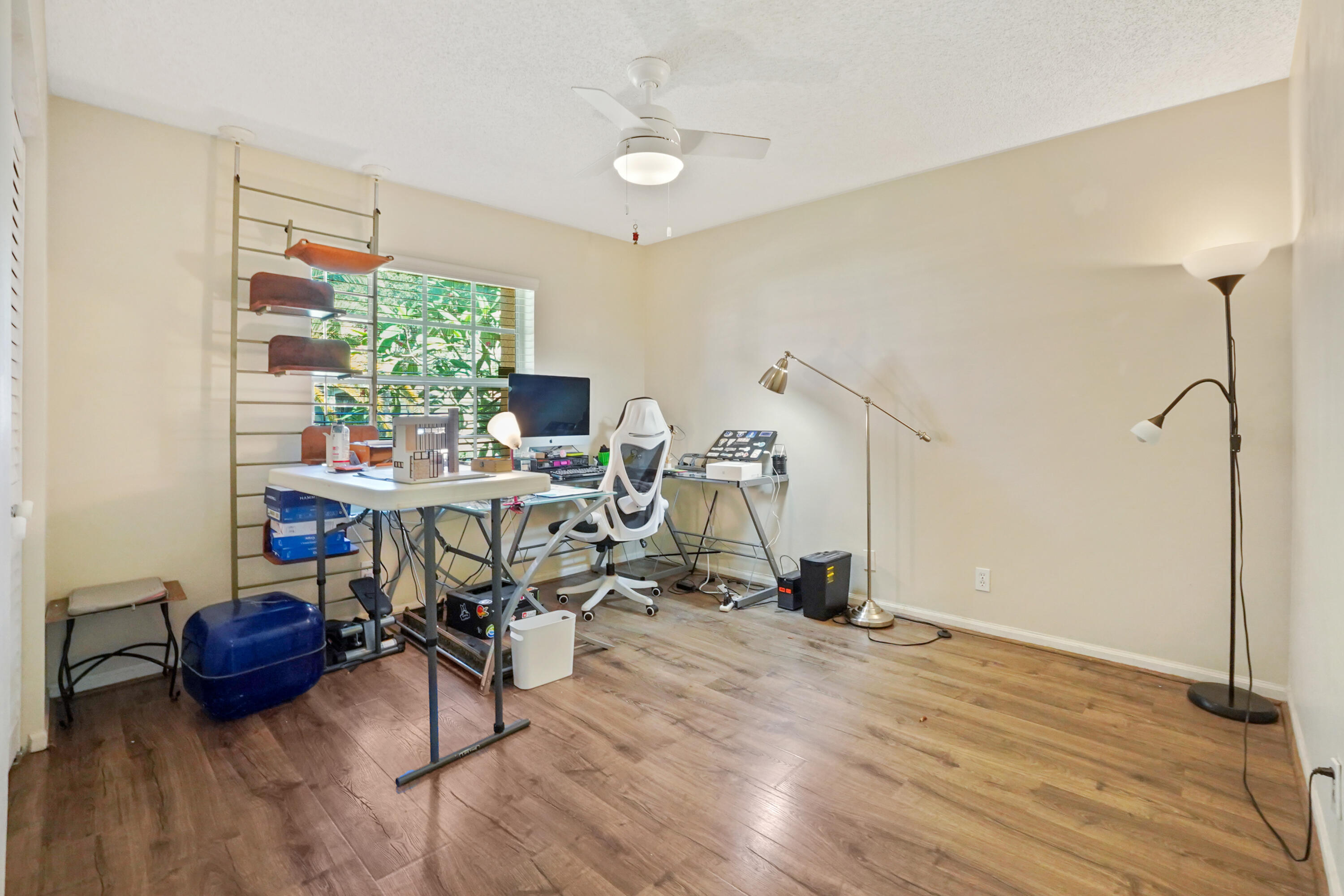 132 West Lee Road Delray Beach, FL 33445 - Photo 30 of 41 a workspace with furniture and a window