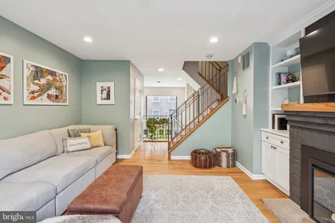 $895,000 | 429 Gaskill Street, Philadelphia, PA 19147