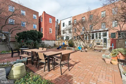 $895,000 | 429 Gaskill Street, Philadelphia, PA 19147
