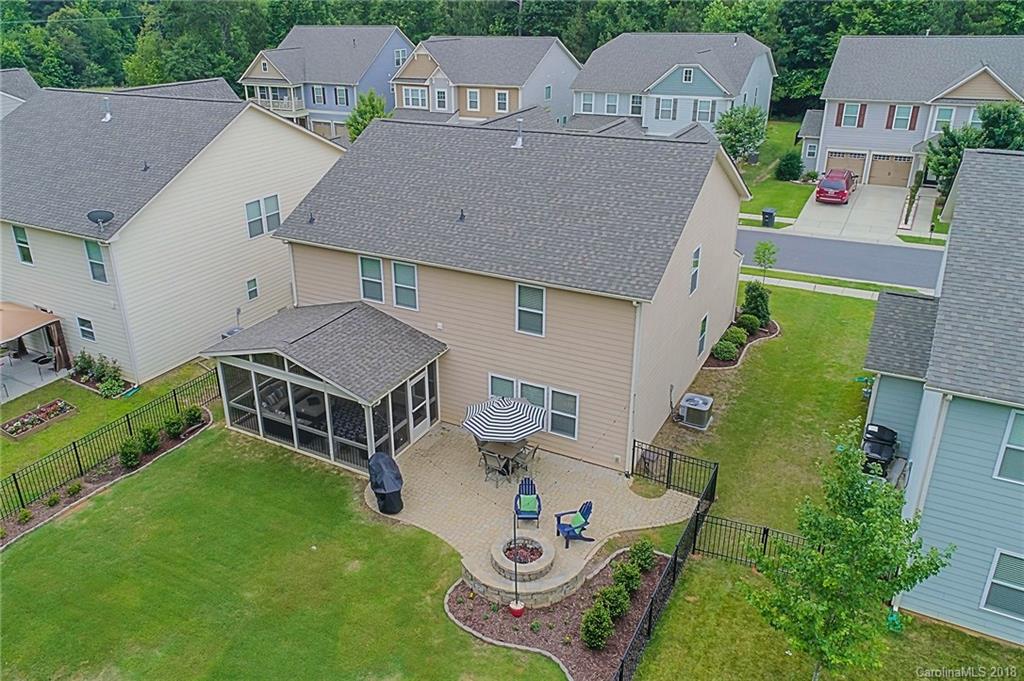 2152 Bluebell Way Tega Cay, SC 29708 - Photo 4 of 36