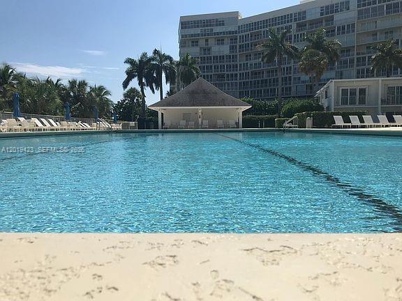 881 Ocean Drive, Unit TH11 Key Biscayne, FL 33149 - Photo 17 of 22