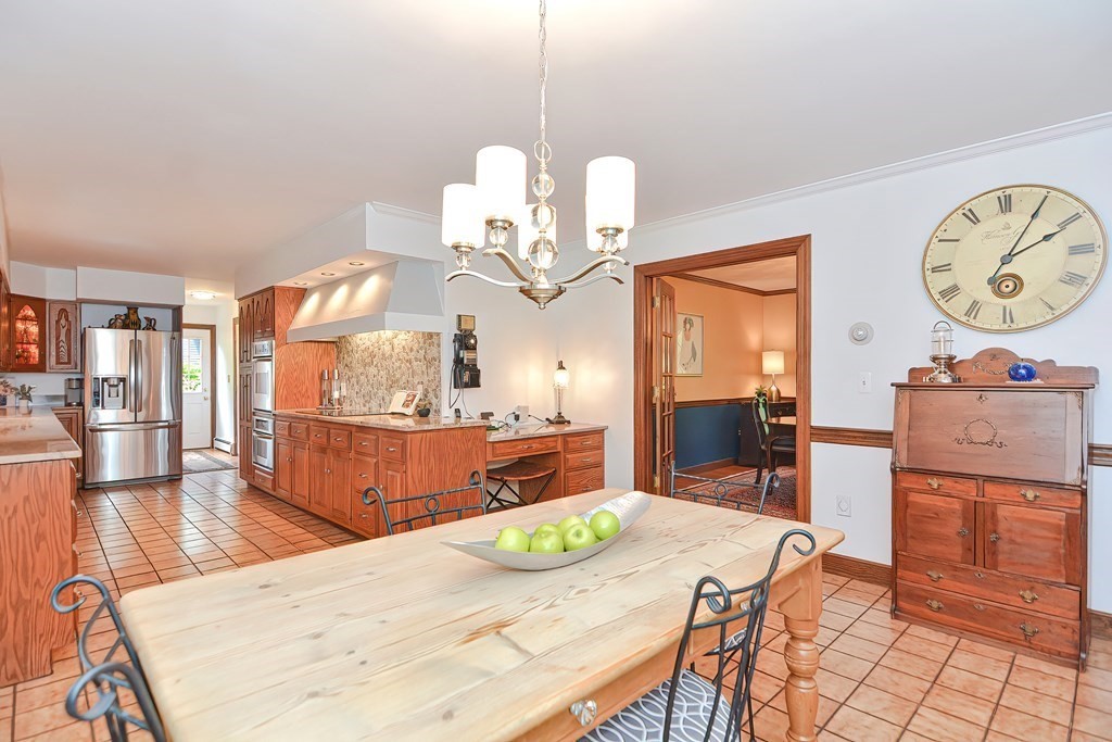 26 Parkvale Road Needham, MA 02492 - Photo 10 of 27 Gallery Image 10