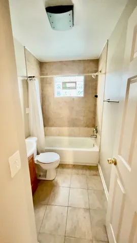 $320,000 | 3513 Greenleaf Avenue, Island Lake, IL 60042