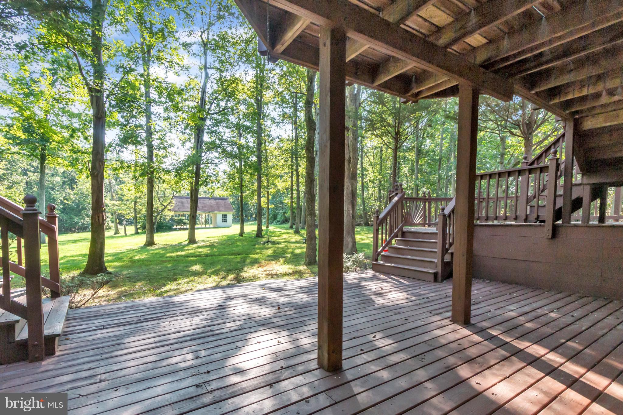 5901 Colchester Road Fairfax, VA 22030 - Photo 3 of 30