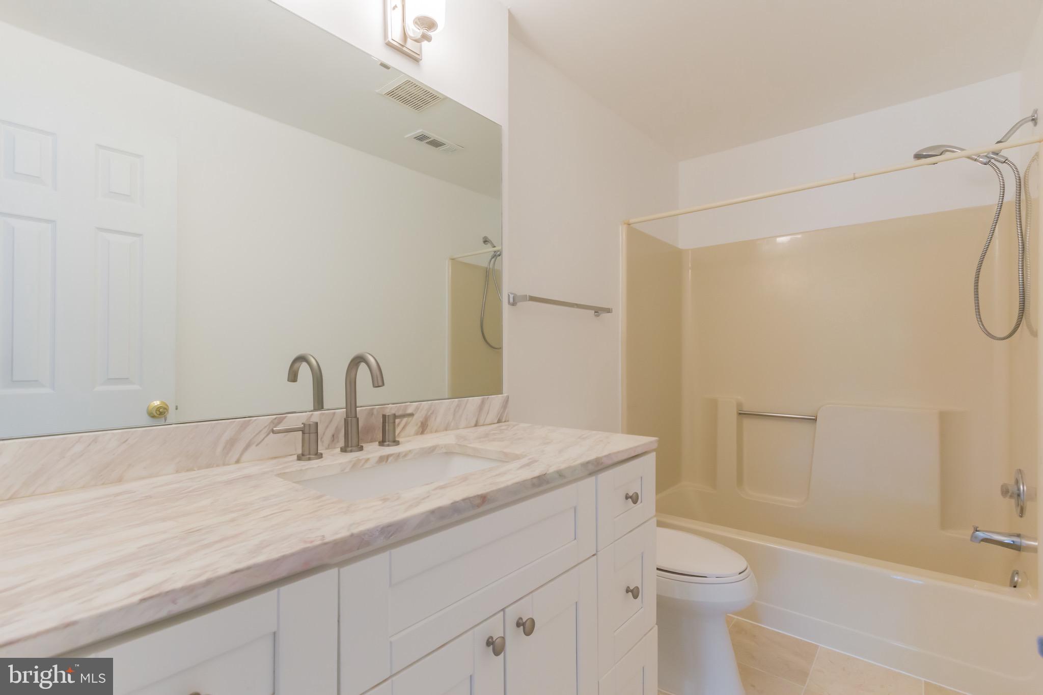 5901 Colchester Road Fairfax, VA 22030 - Photo 24 of 30