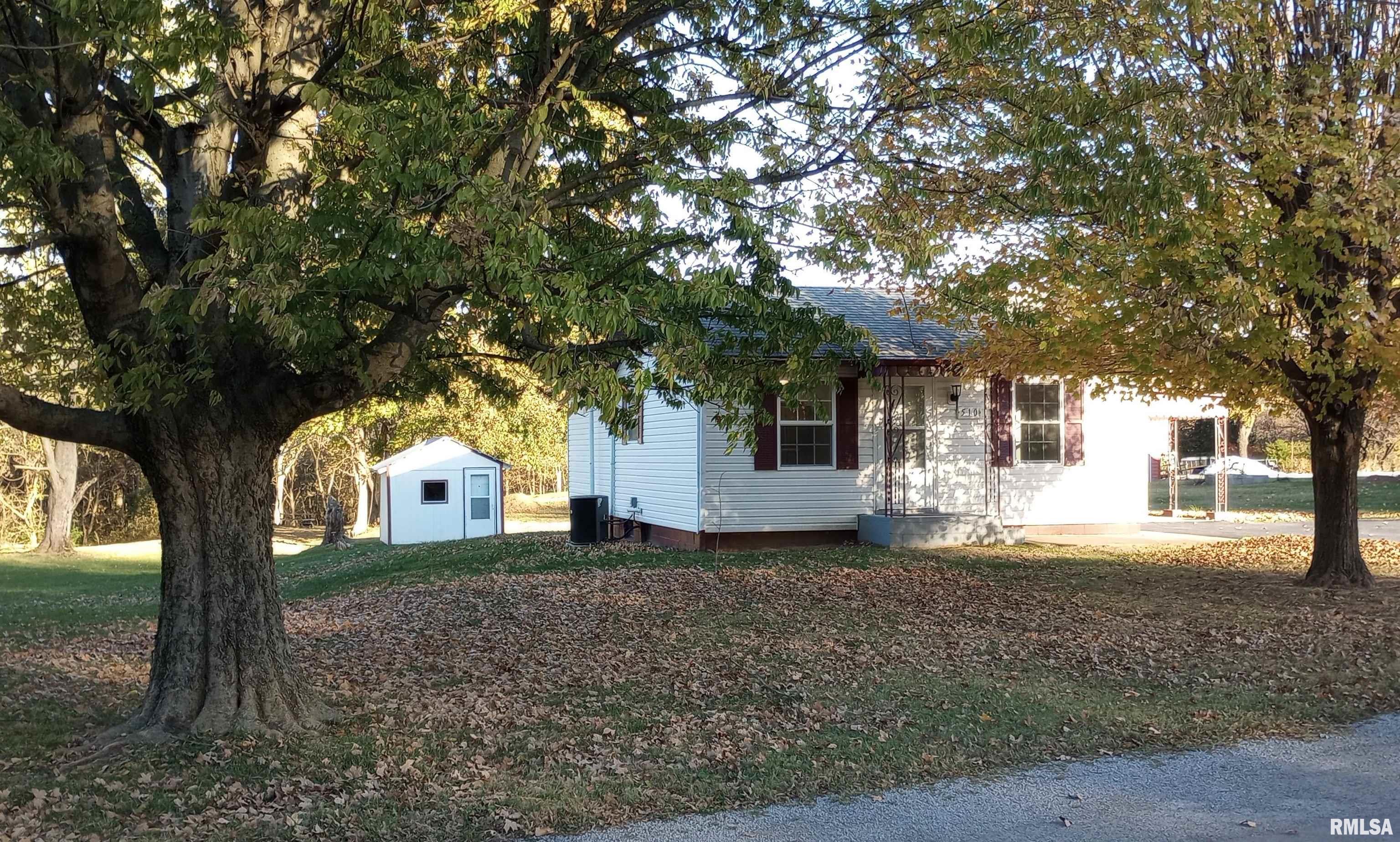 510 Fiddler Ridge Road Murphysboro, IL 62966 - Photo 2 of 22