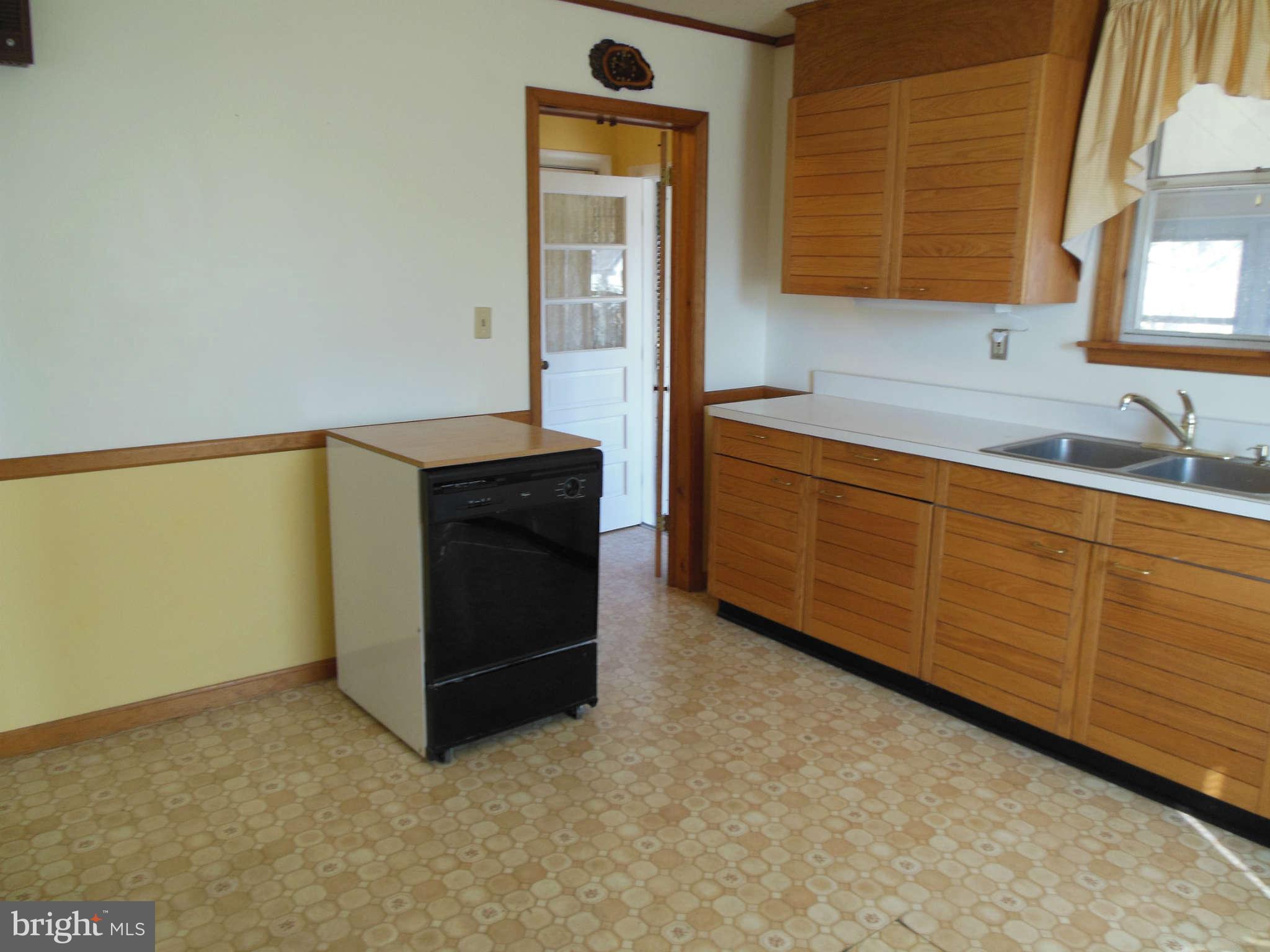 911 Desoto Road Baltimore, MD 21223 - Photo 11 of 16 Kitchen