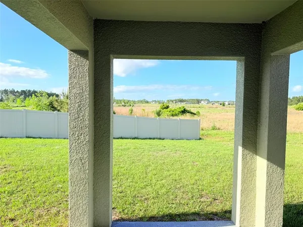 $2,300 | 35080 Brackett Bend, Zephyrhills, FL 33541