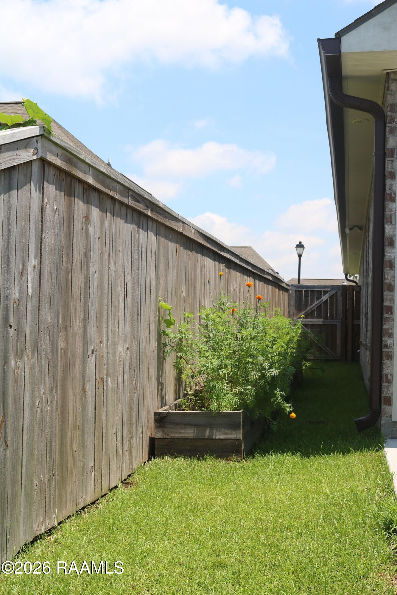 10966 Denali Avenue Baton Rouge, LA 70810 - Photo 17 of 18 right
