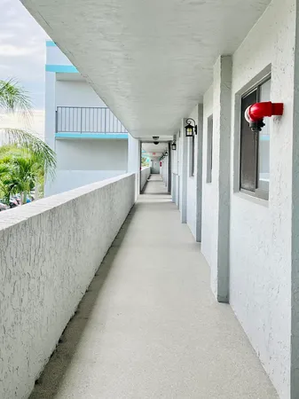 $1,800 | 4725 Lucerne Lakes Boulevard East, Unit 311, Lake Worth, FL 33467