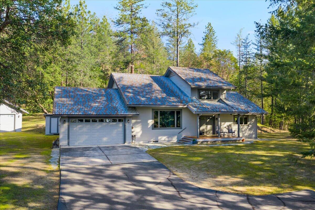 2267 Old Military Road Central Point, OR 97502 - Photo 1 of 39