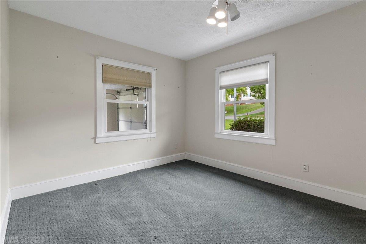 2000 Peppers Ferry Road Pulaski, VA 24301 - Photo 16 of 41 Gallery Image 16