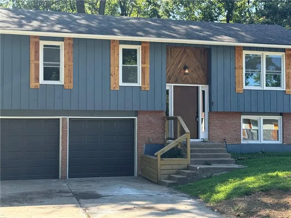 $249,950 | 9406 Oakland Avenue, Kansas City, MO 64138