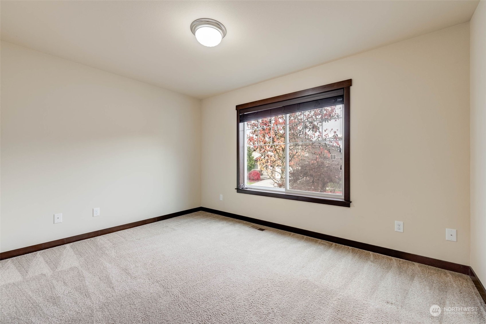 448 Barry Loop Mount Vernon, WA 98274 - Photo 4 of 40 an empty room with a window