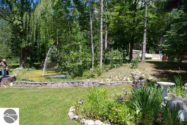 17274 Wallin Road Thompsonville, MI 49683 - Photo 38 of 39 1747996-37.JPG