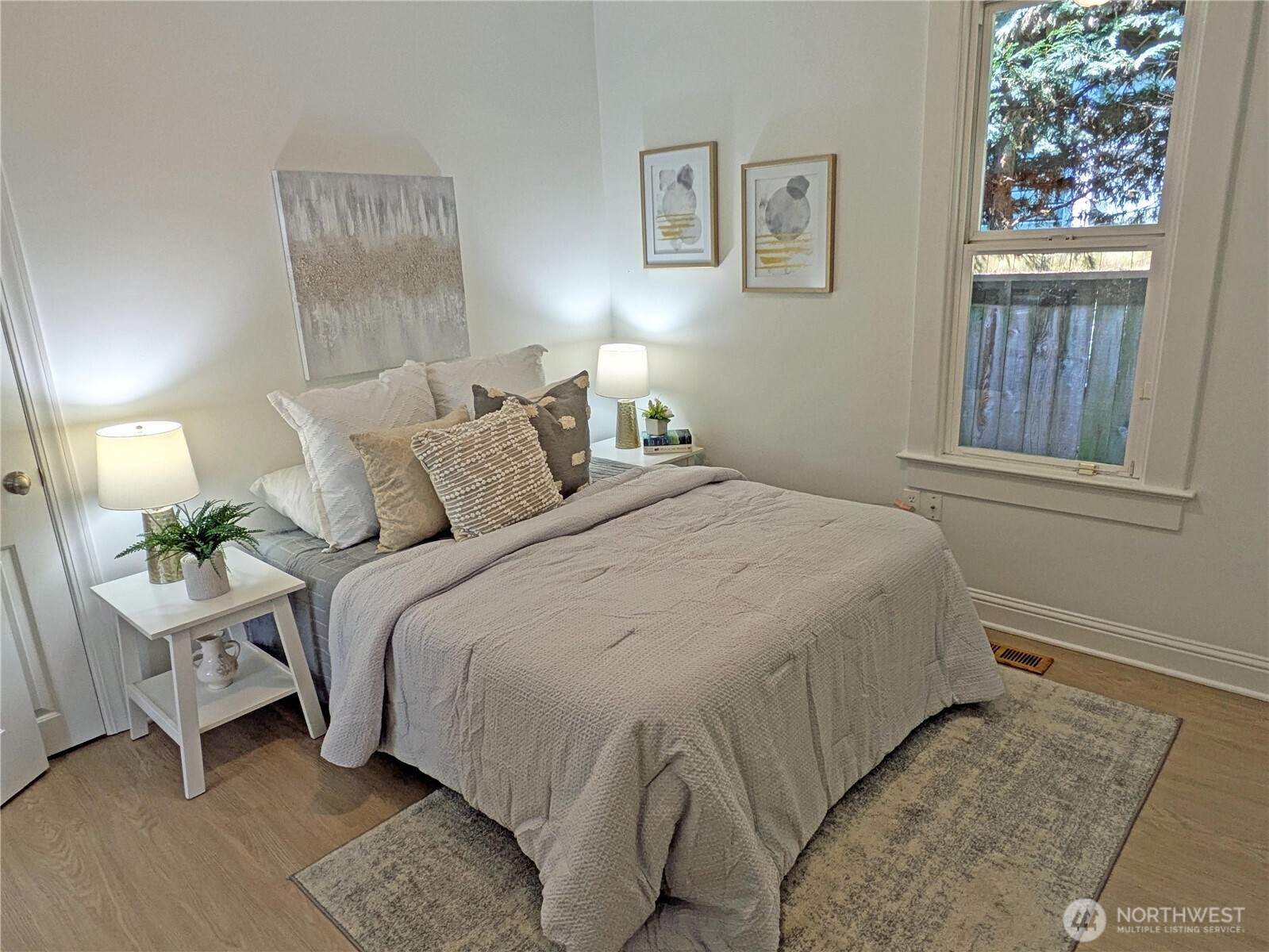 2208 East John Street Seattle, WA 98112 - Photo 20 of 34