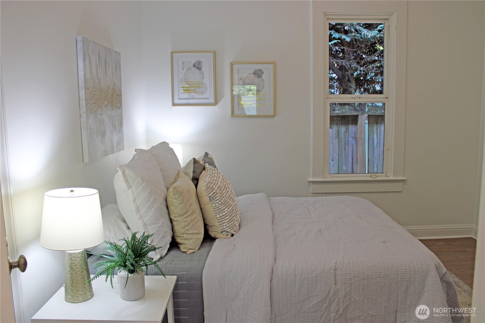 2208 East John Street Seattle, WA 98112 - Photo 22 of 34