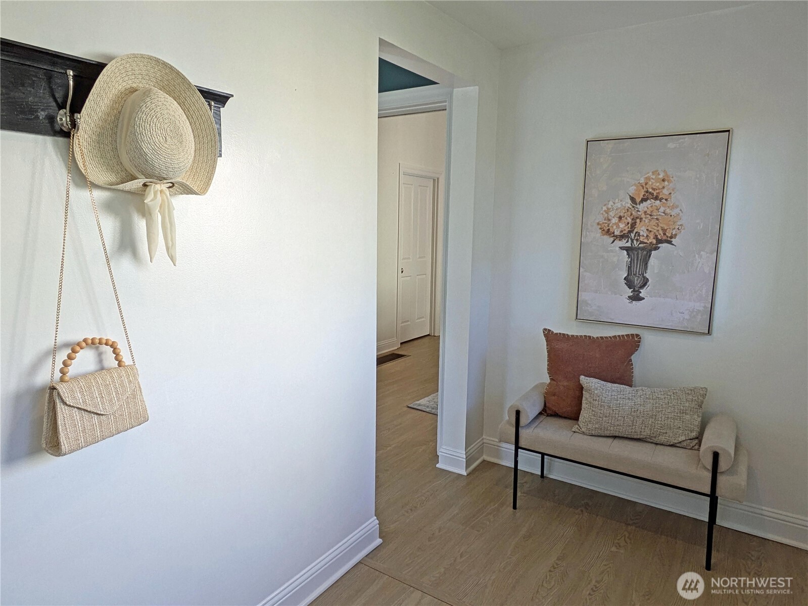 2208 East John Street Seattle, WA 98112 - Photo 4 of 34
