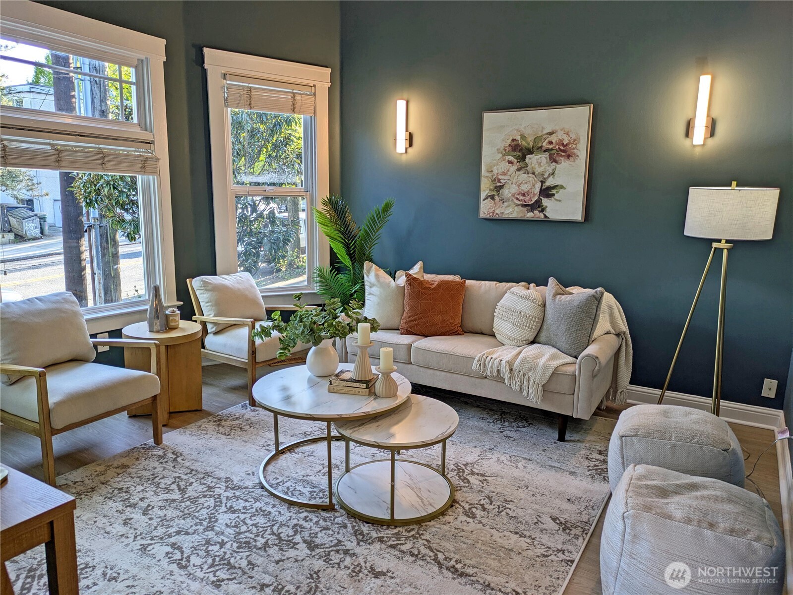 2208 East John Street Seattle, WA 98112 - Photo 5 of 34