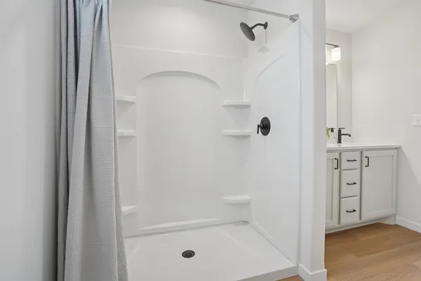 $570,000 | 6891 14th Street South, Fargo, ND 58104