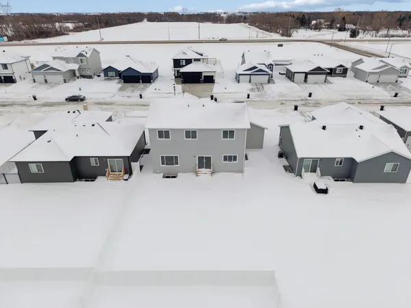 $570,000 | 6891 14th Street South, Fargo, ND 58104