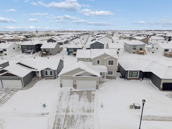 $570,000 | 6891 14th Street South, Fargo, ND 58104