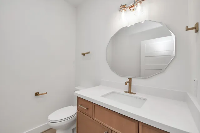 $739,000 | 4819 Austin Street, Unit B, Houston, TX 77004