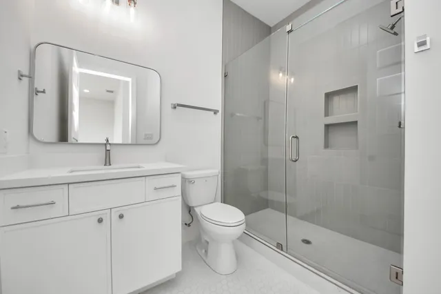 $739,000 | 4819 Austin Street, Unit B, Houston, TX 77004