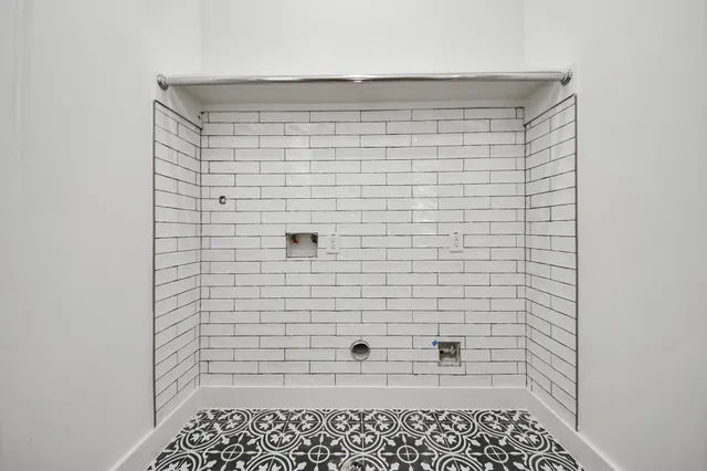 $739,000 | 4819 Austin Street, Unit B, Houston, TX 77004