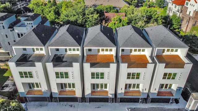 $739,000 | 4819 Austin Street, Unit B, Houston, TX 77004