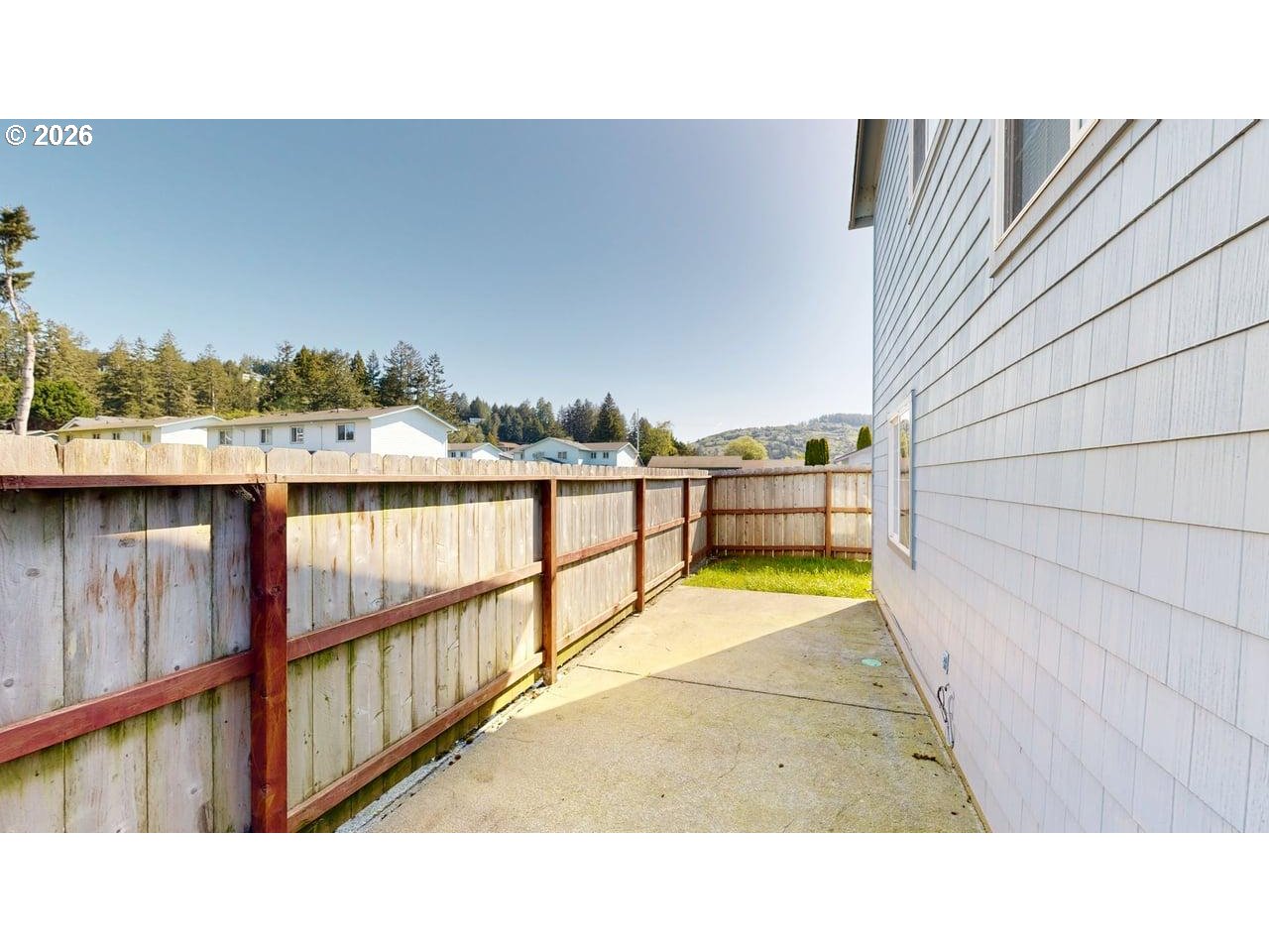 714 Pioneer Road, Unit B4 Brookings, OR 97415 - Photo 29 of 35 Yard
