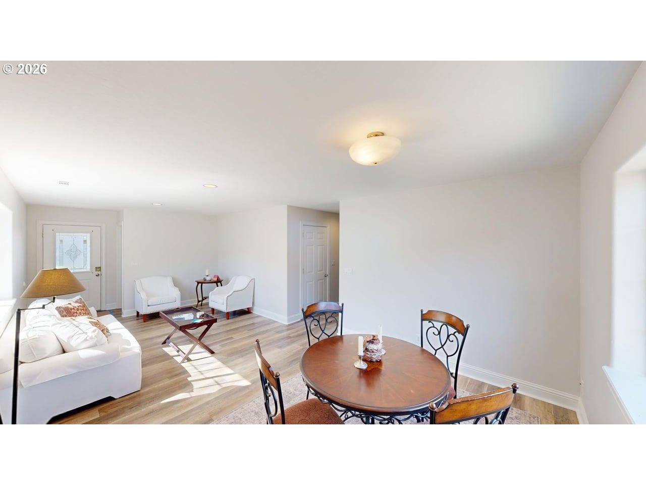 714 Pioneer Road, Unit B4 Brookings, OR 97415 - Photo 4 of 35 Dining Room