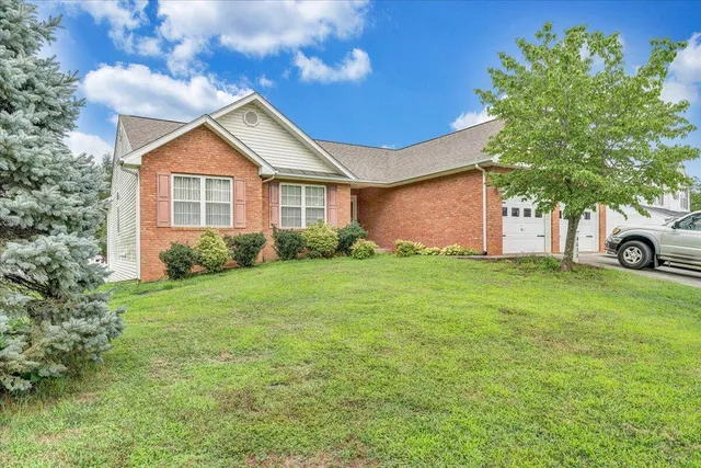 $400,000 | 4633 Nevis Drive, Salem, VA 24153