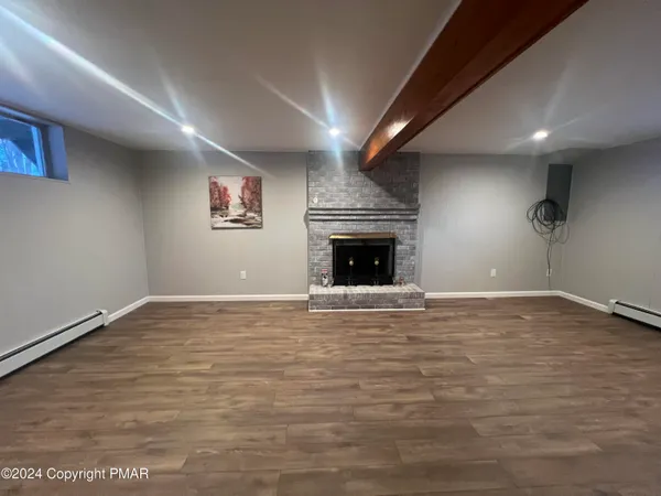 $2,200 | 94 Church Avenue, Mount Pocono, PA 18344