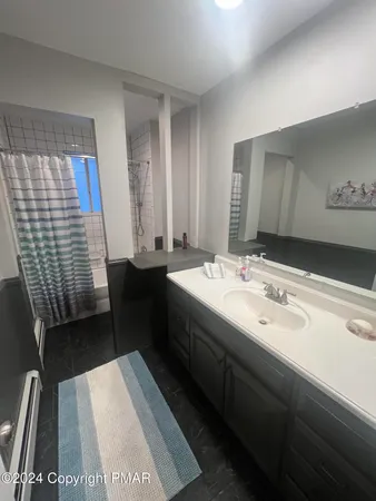 $2,200 | 94 Church Avenue, Mount Pocono, PA 18344