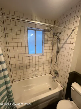 $2,200 | 94 Church Avenue, Mount Pocono, PA 18344