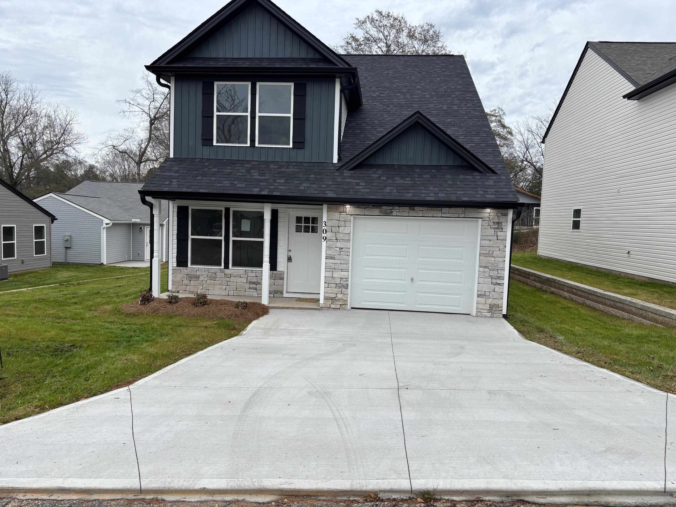 309 South Lee Street Chesnee, SC 29323 - Photo 1 of 22