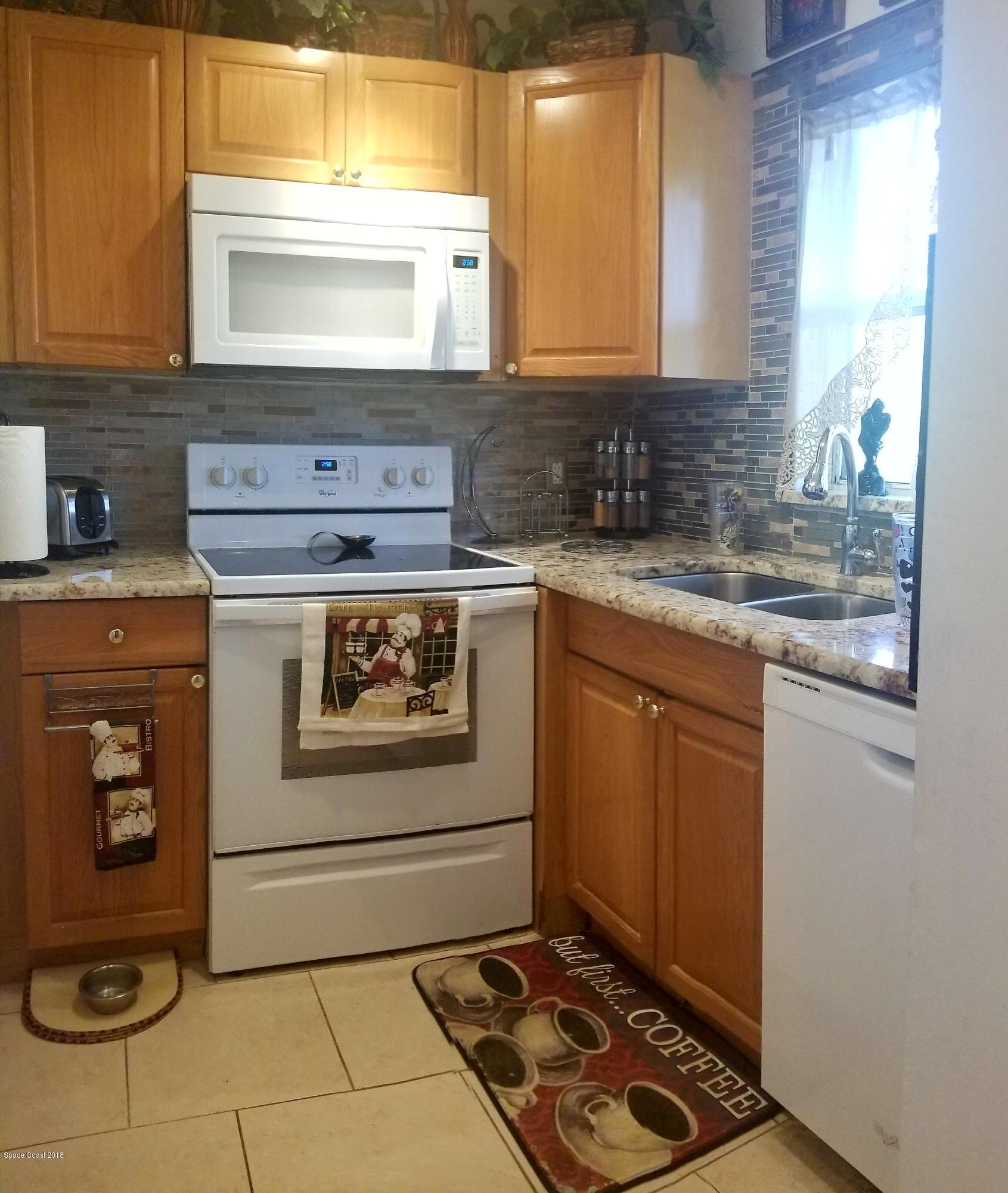 290 Spring Drive, Unit 1 Merritt Island, FL 32953 - Photo 6 of 24 Kitchen
