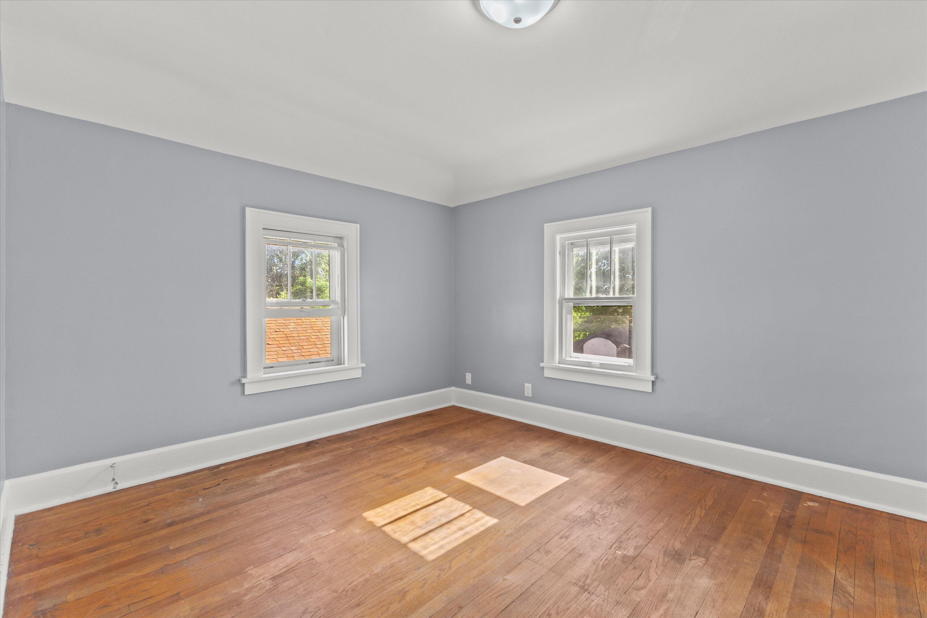 2213 Carlisle Avenue Racine, WI 53404 - Photo 13 of 31 30-KCM-93