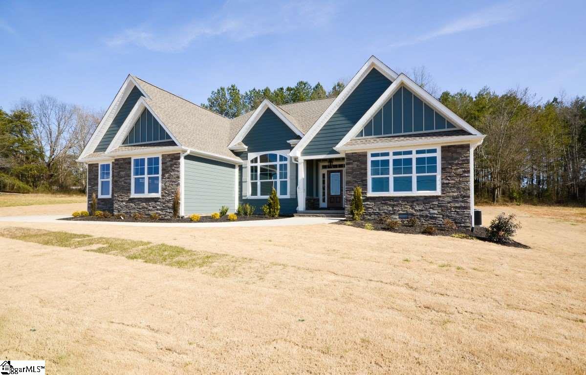 2025 Holly Springs Road Inman, SC 29349 - Photo 1 of 24