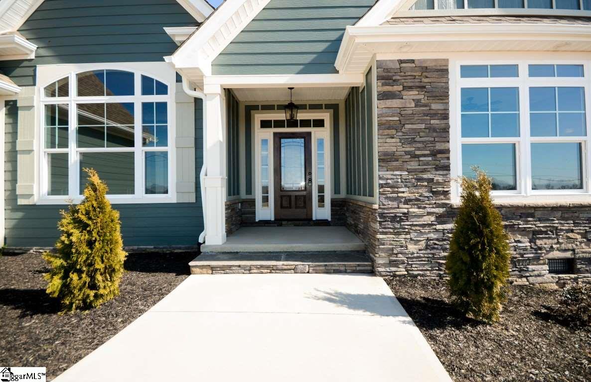 2025 Holly Springs Road Inman, SC 29349 - Photo 2 of 24