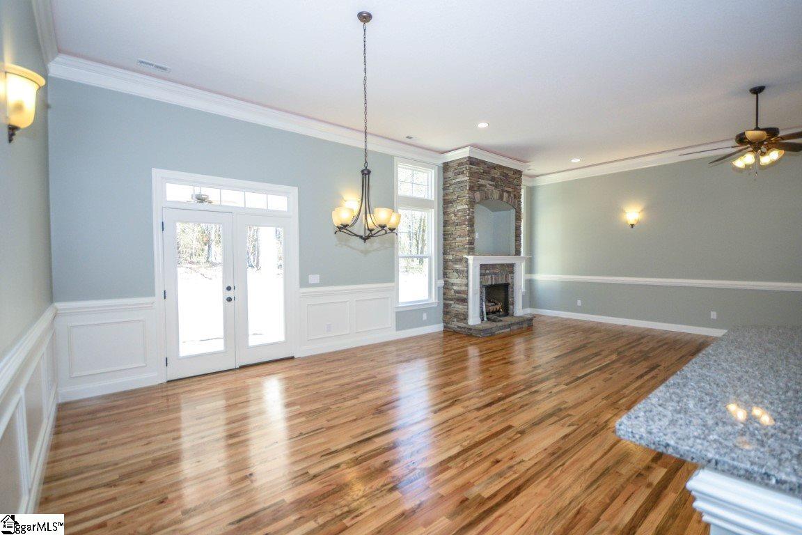 2025 Holly Springs Road Inman, SC 29349 - Photo 7 of 24