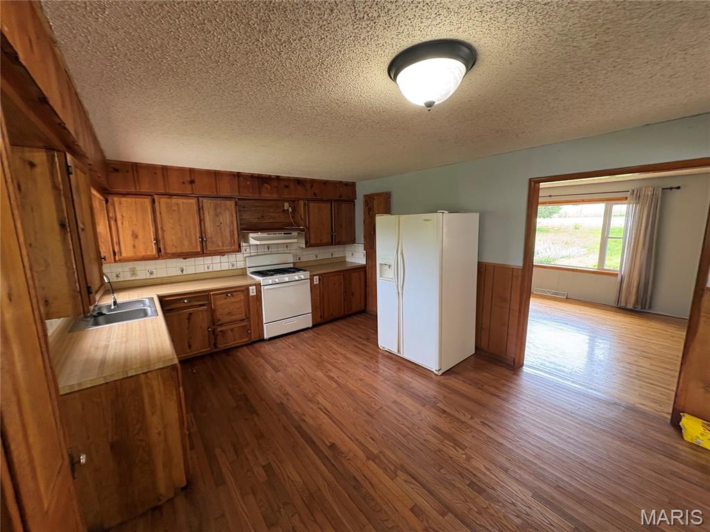 7440 Highway 17 Houston, MO 65483 - Photo 23 of 40
