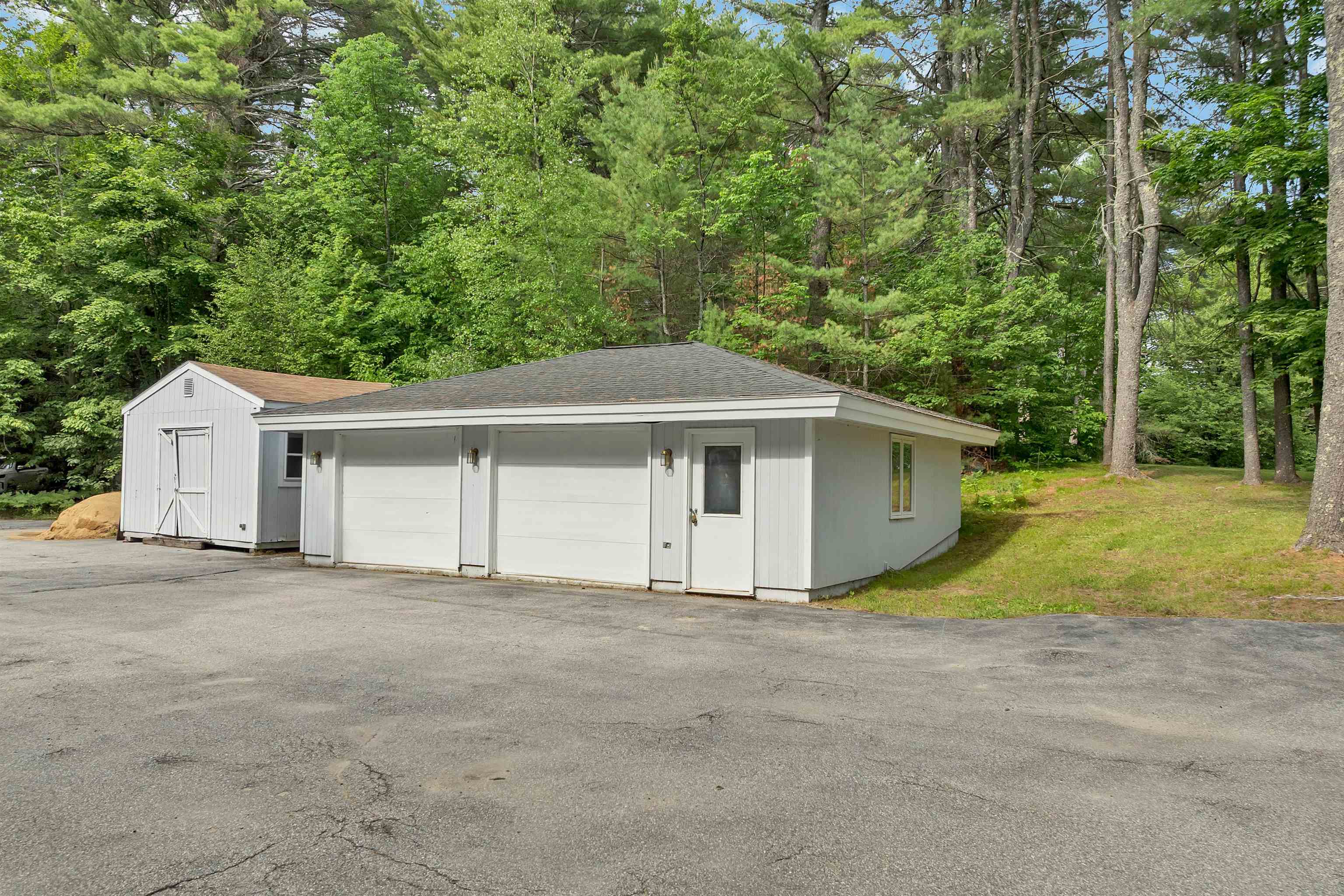 71 Winona Road Meredith, NH 03253 - Photo 4 of 60