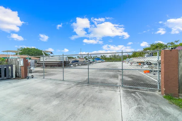 $227,950 | 841 Southwest South River Drive, Unit 205, Stuart, FL 34997